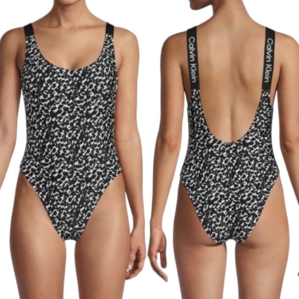 Calvin Klein One Piece Swimsuit Size‎ M Abstract Print Logo Strap New